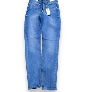 DYN DNM skinny leg Kate jeans size 28 has stretch NWT